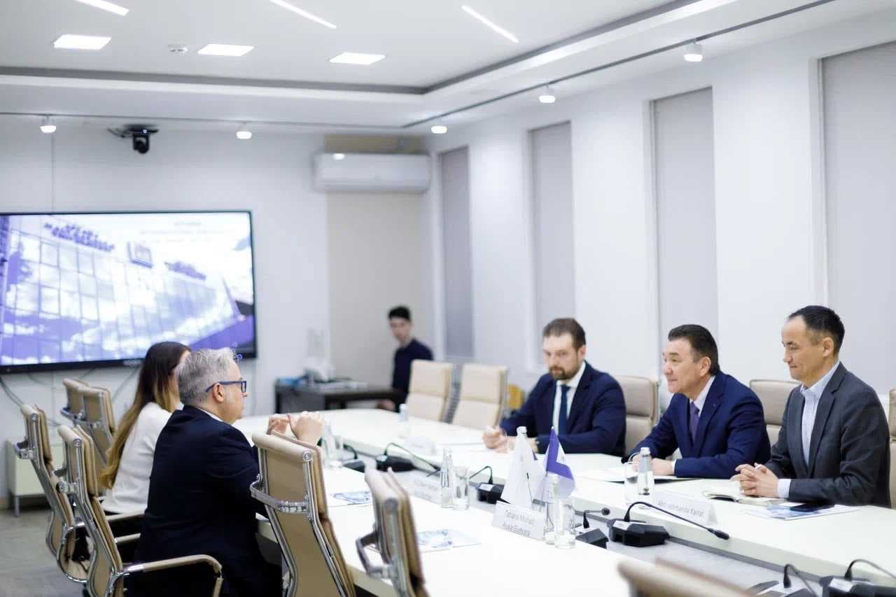 Посол Государства Израиль посетил Astana International University — 4