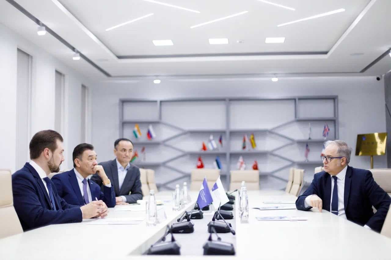 Посол Государства Израиль посетил Astana International University — 1