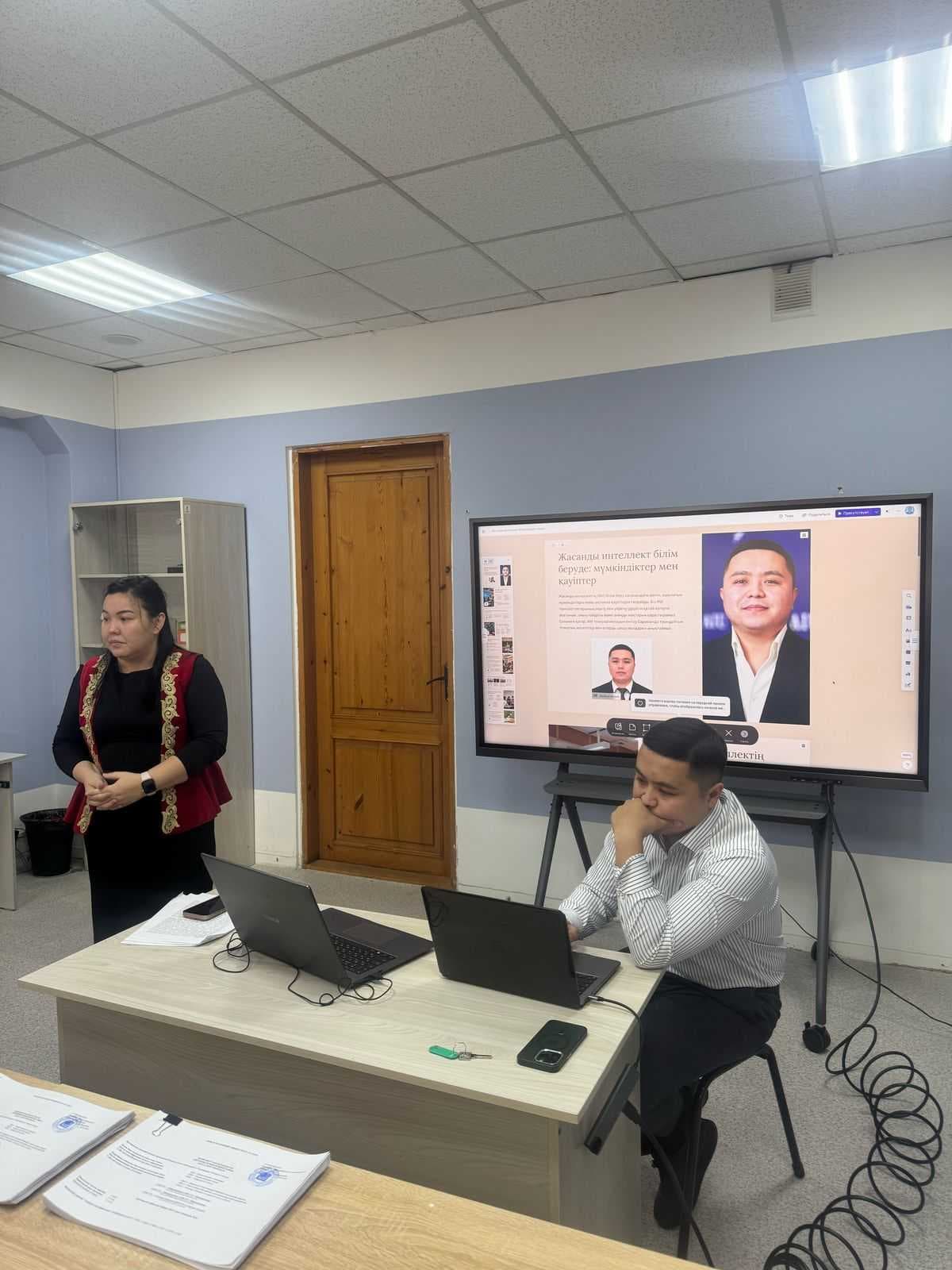 Состоялось расширенное заседание академического комитета по обновлению образовательных программ по направлению «Информатика» — 2