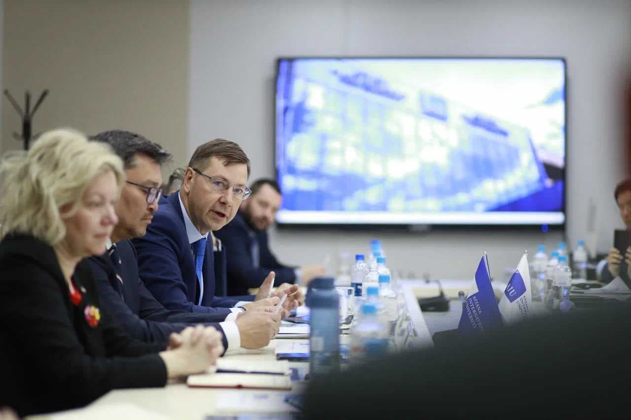 Astana International University стал участником международного форума INT-KZ — 5