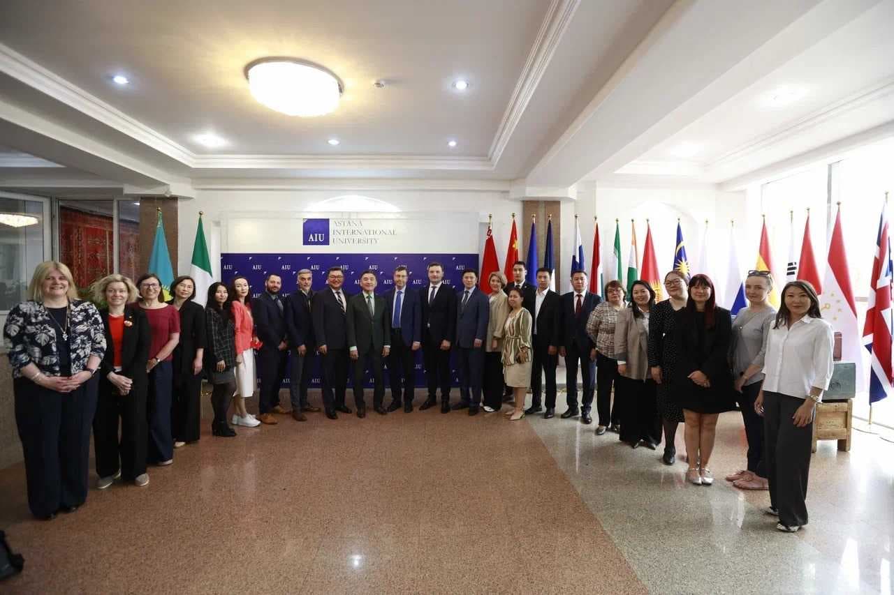 Astana International University стал участником международного форума INT-KZ — 8