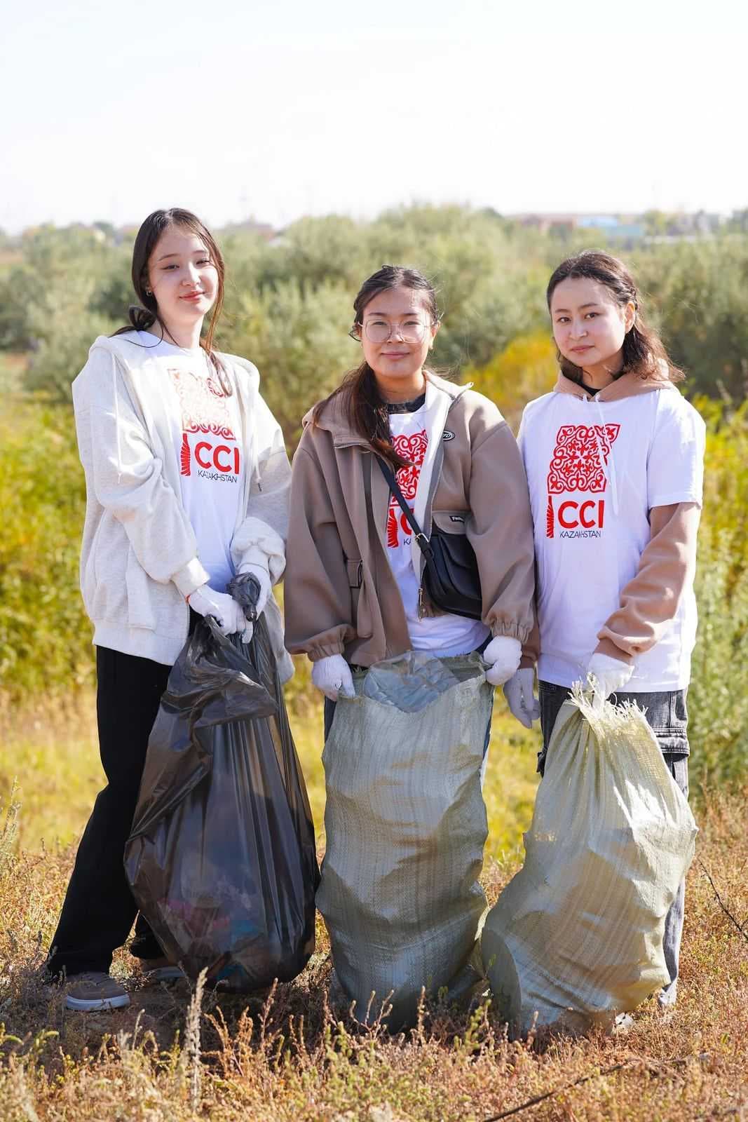 Студенты AIU  приняли участие в глобальной экологической акции «World Cleanup Day» — 6