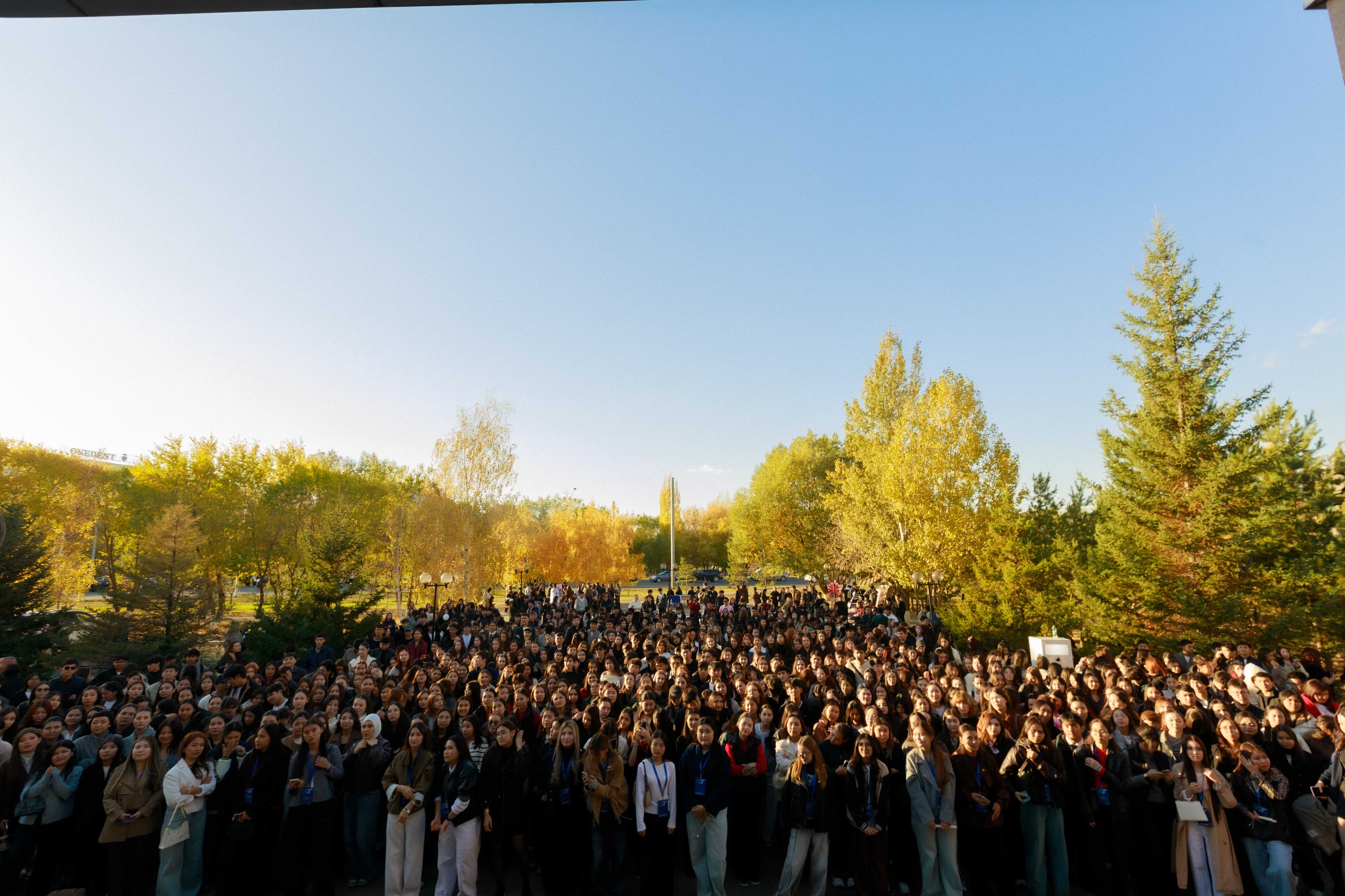 В Международном университете Астана прошло мероприятие «Welcome Party & Clubs Fair» — 7