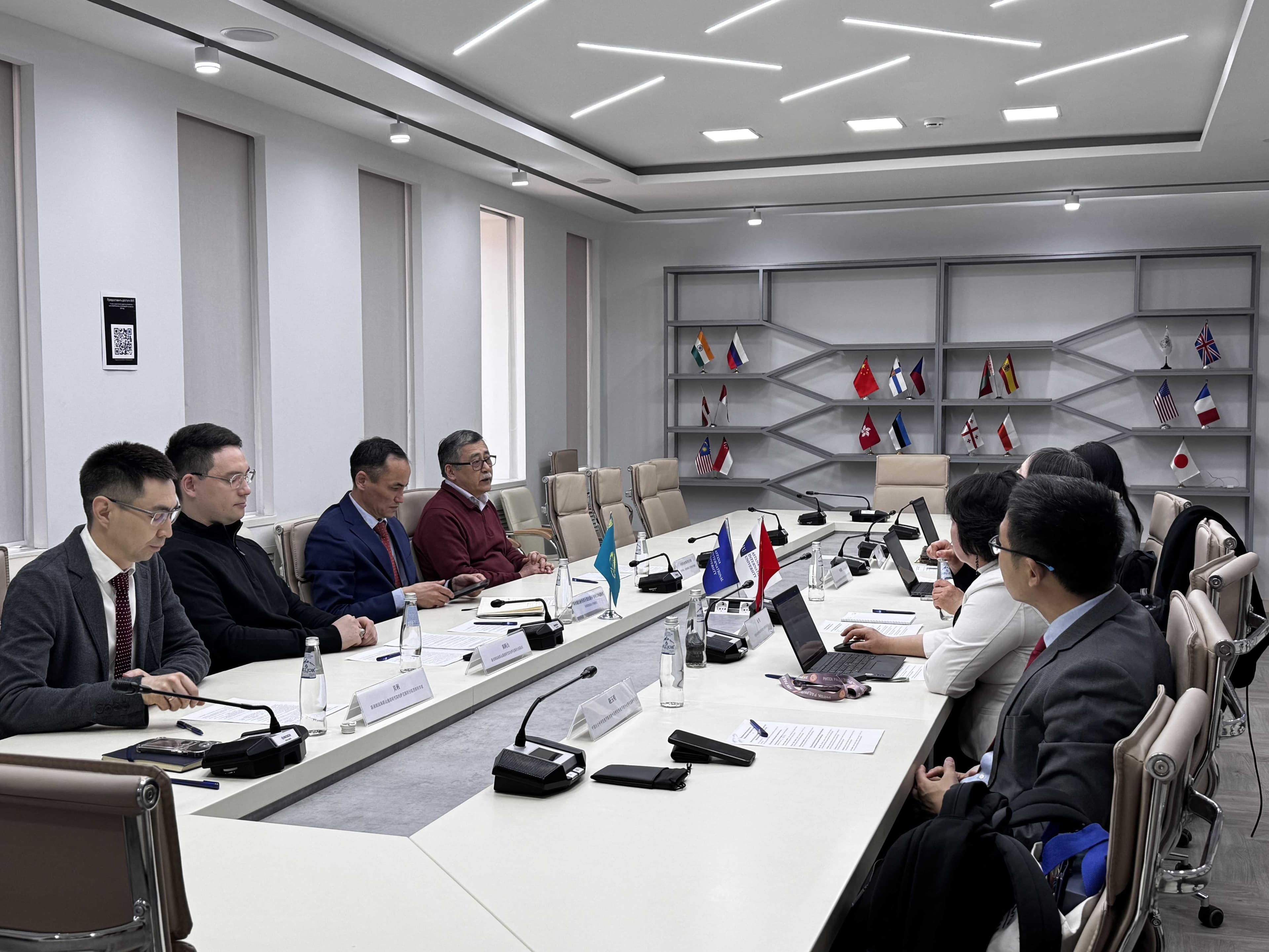 AIU укрепляет академическое партнёрство с Институтом России, Восточной Европы и Центральной Азии Китайской Академии Общественных Наук — 3