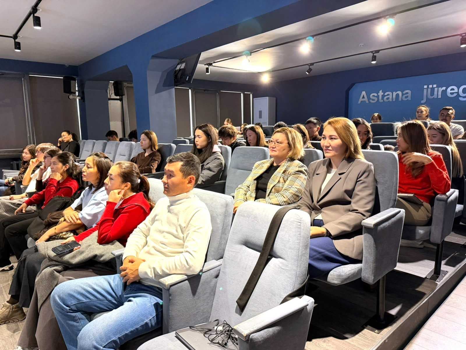 AIU-да пәкістандық ғалым Зулфикар Ахмадтың ғылыми семинары өтті — 4