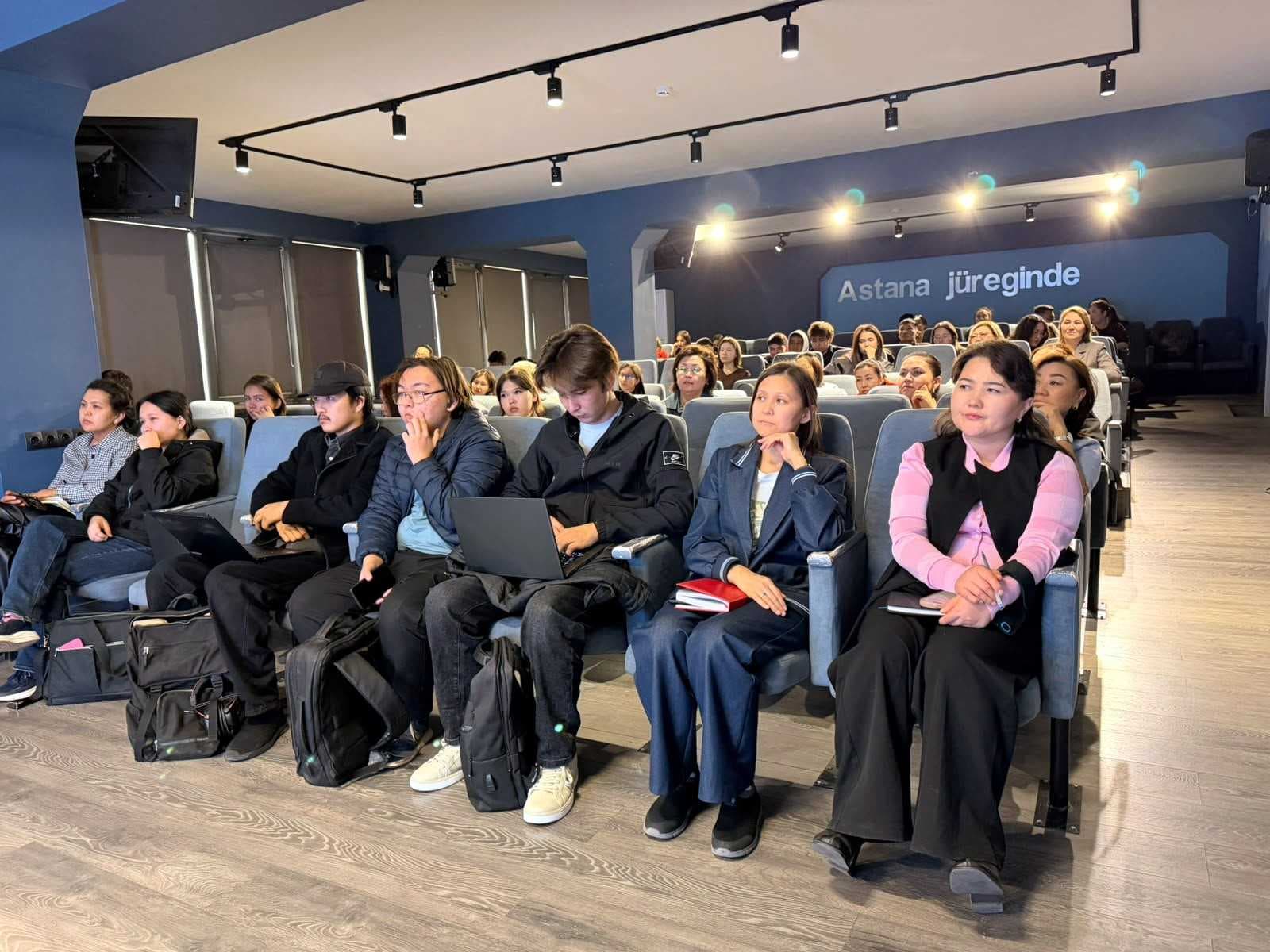 AIU-да пәкістандық ғалым Зулфикар Ахмадтың ғылыми семинары өтті — 6